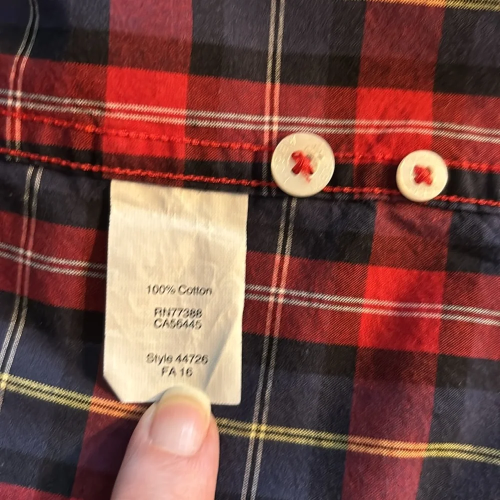 J Crew Red Plaid Long Sleeve Button Down Shirt 100% Cotton Mens’s Size Large